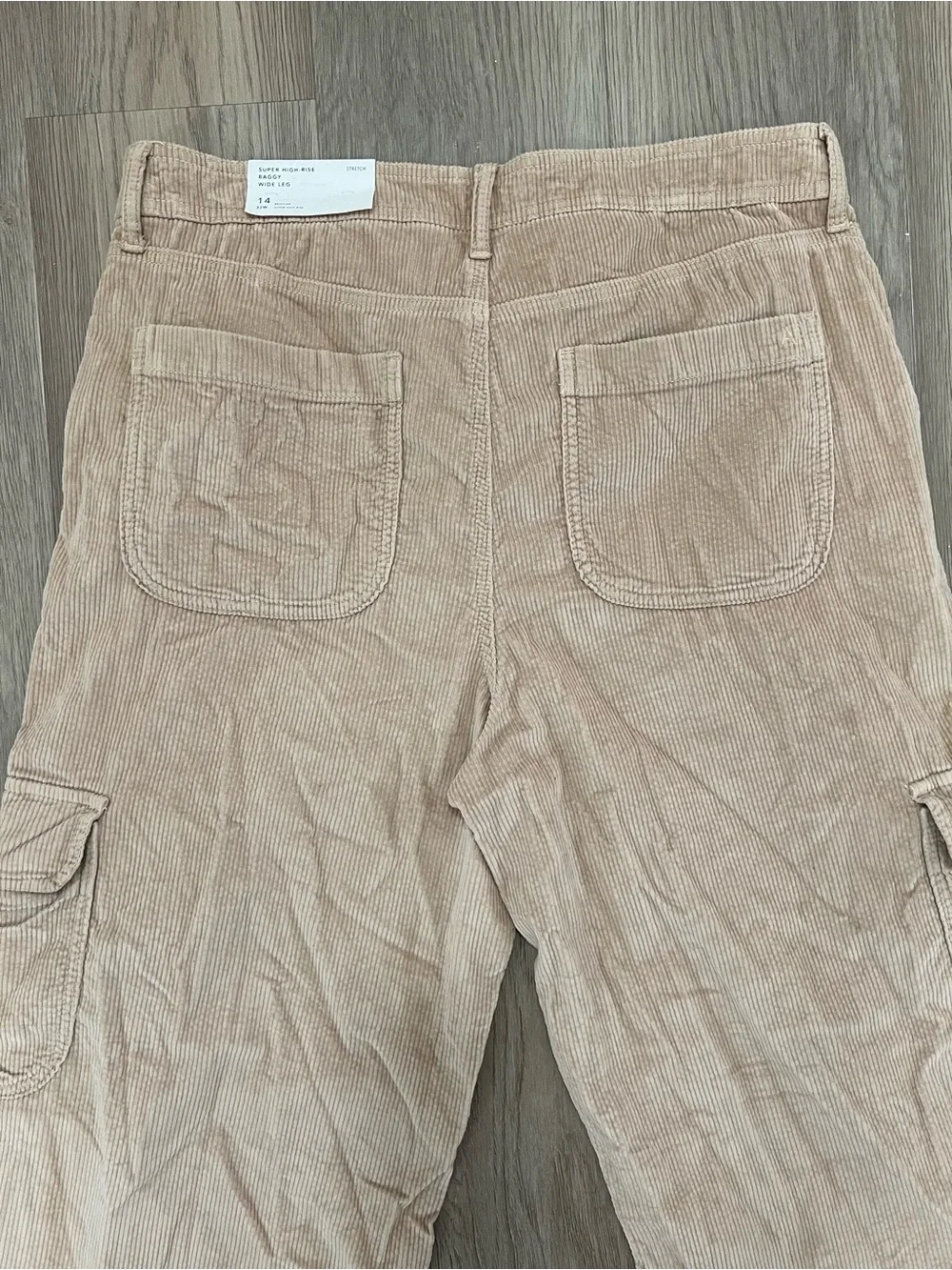 American Eagle Super High Rise Baggy Wide Leg Corduroy Cargo Pants Size 14 NWT